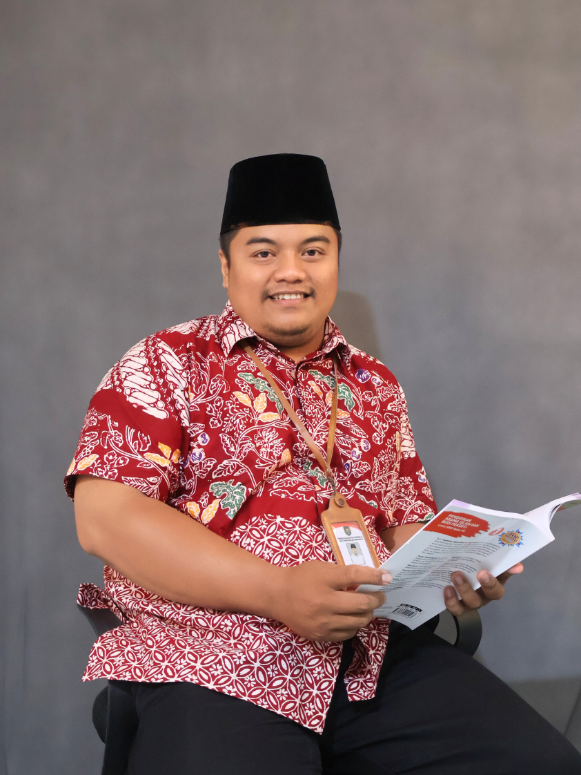 Riza Farid Adhip, S. Pd.